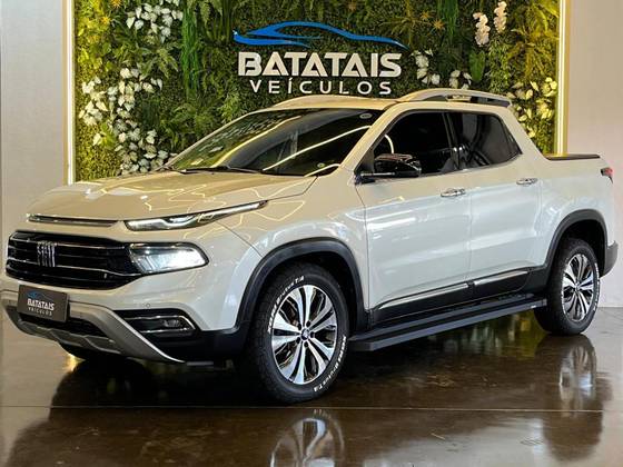 FIAT TORO 2.0 16V TURBO DIESEL VOLCANO 4WD AT9 FIAT TORO 2.0 16V TURBO DIESEL VOLCANO 4WD AT9